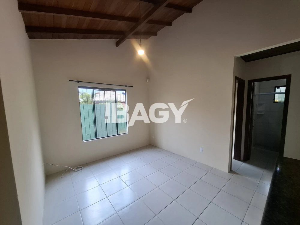 Немає меблів: будинок із 2 спальнями та 260 м² — photo 3