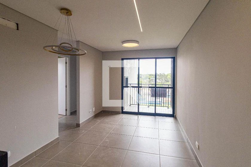 Apartamento mobiliado de 2 quartos com varanda envidraçada — photo 4