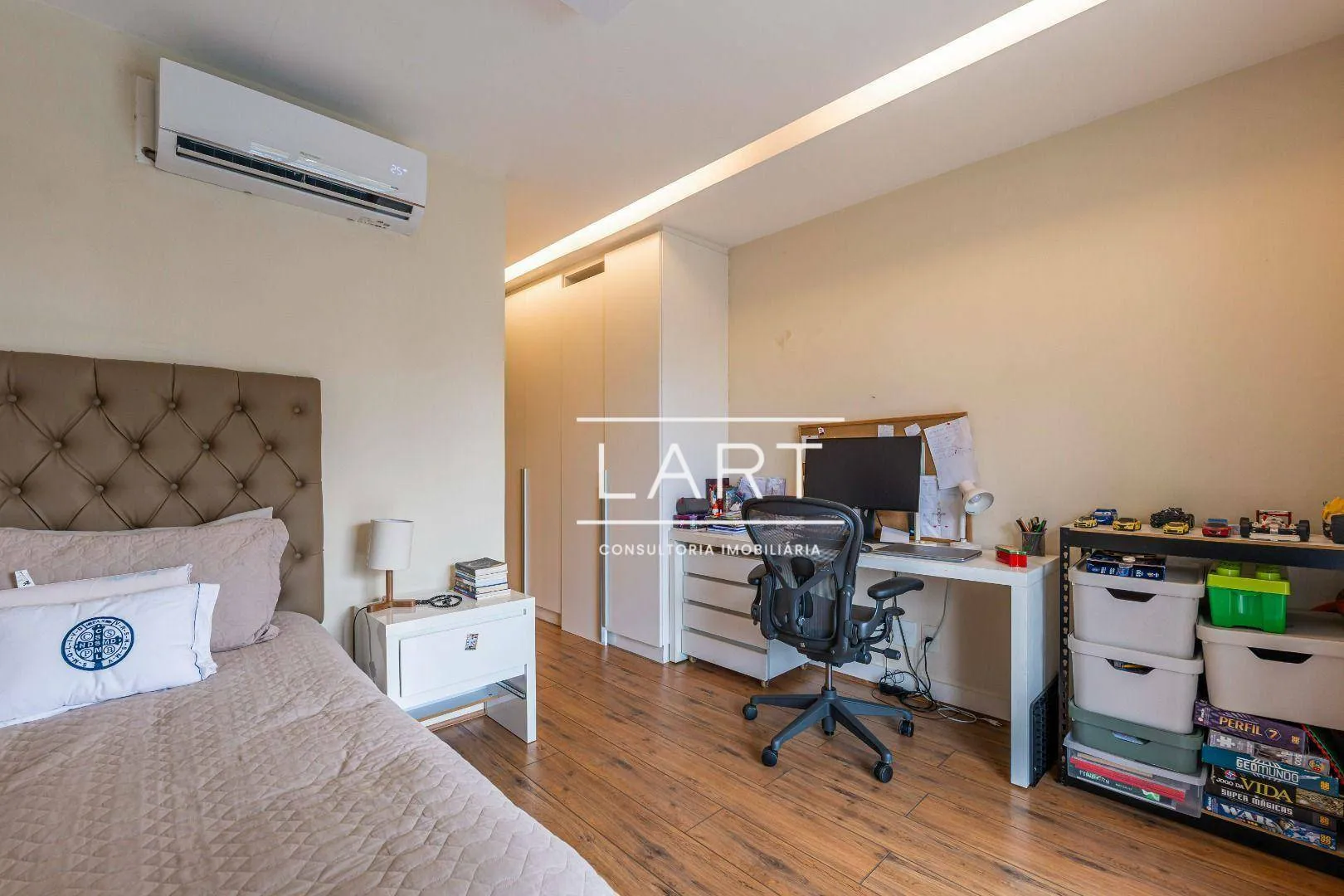 4-bedroom apartment with gas open-plan kitchen and 233 m² — photo 24