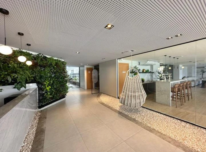 Квартира 63 м² с 2 спальнями, балконом и кухней-студией — photo 8
