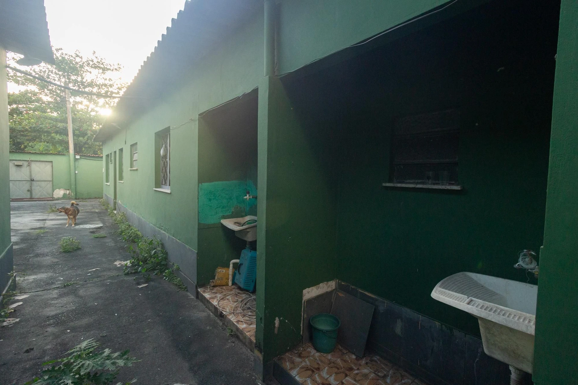 Rental house with 1 bedroom and a separate kitchen