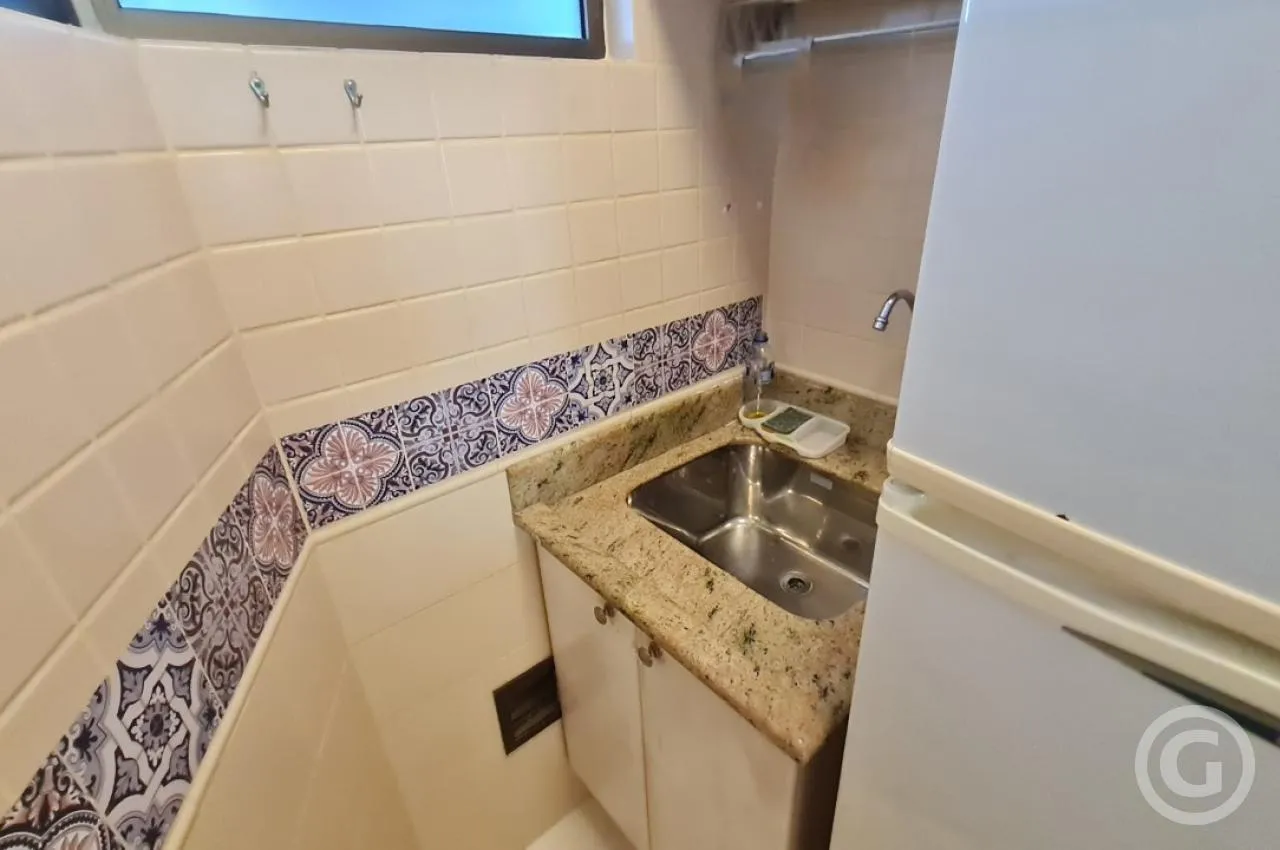 Apartamento de 2 quartos com janelas do piso ao teto, Centro — photo 6