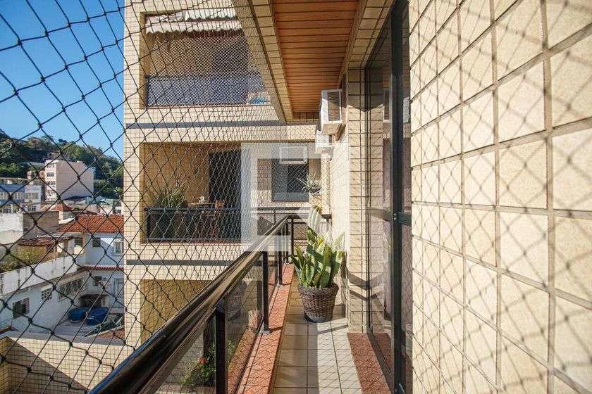 132 m² rental apartment with 2 bedrooms and 2 parking spaces — photo 13