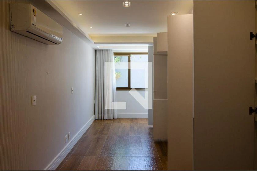 Casa de 4 quartos com 234 m² e 6 banheiros — photo 14