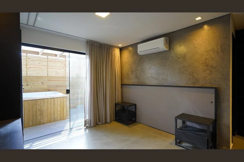 Furnished studio with a real desk and private garden