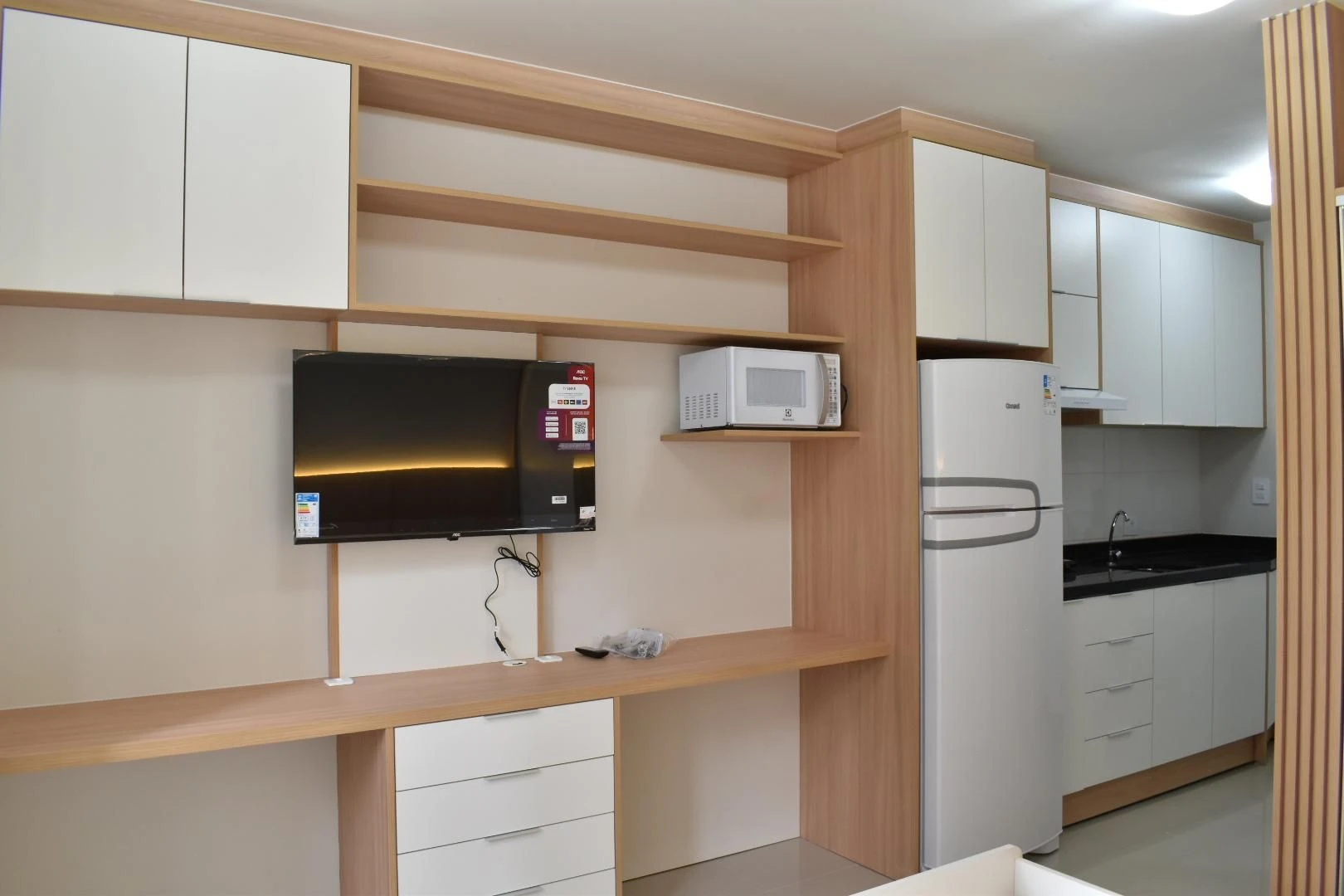 Monoambiente amueblado, 29 m², con balcón cerrado con vidrio — photo 2