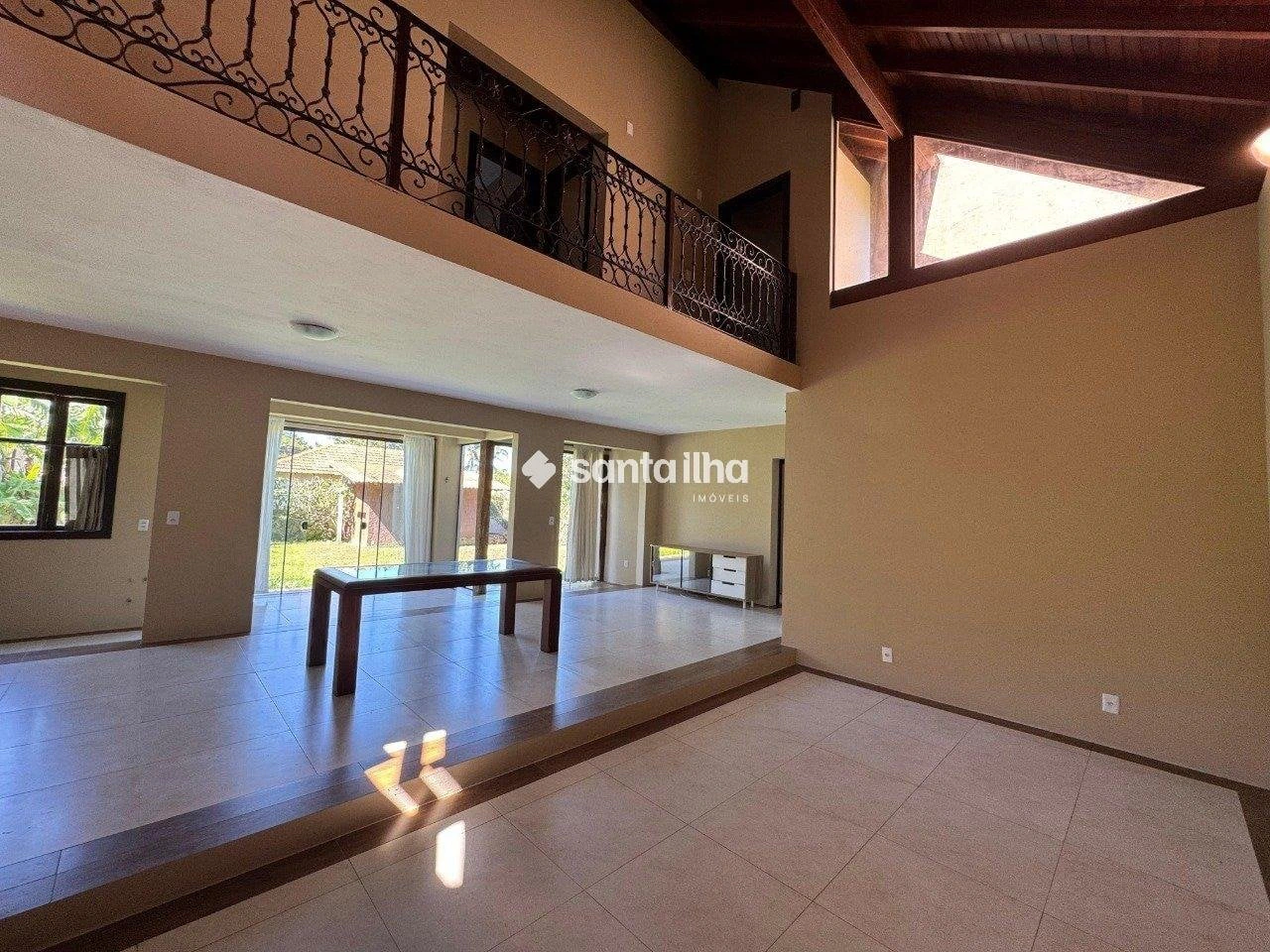 220 m² house with a garden and a home office — photo 3