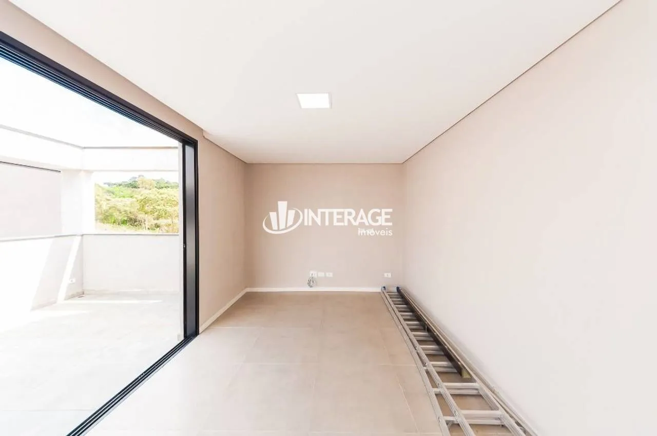 3-bedroom house with a washing machine in Curitiba — photo 8