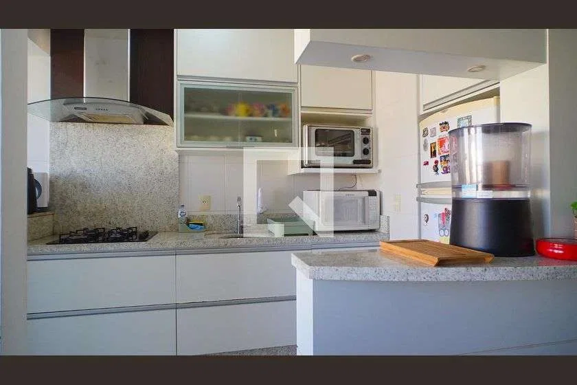 Apartamento de 3 dormitorios con suite y cocina abierta — photo 21