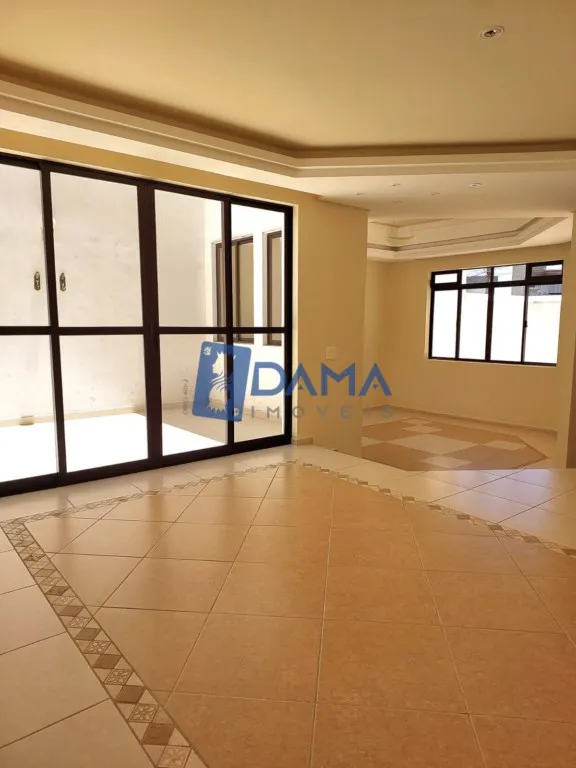 Триплекс-дім на 450 м² з 2 спальнями-сюїтами — photo 39