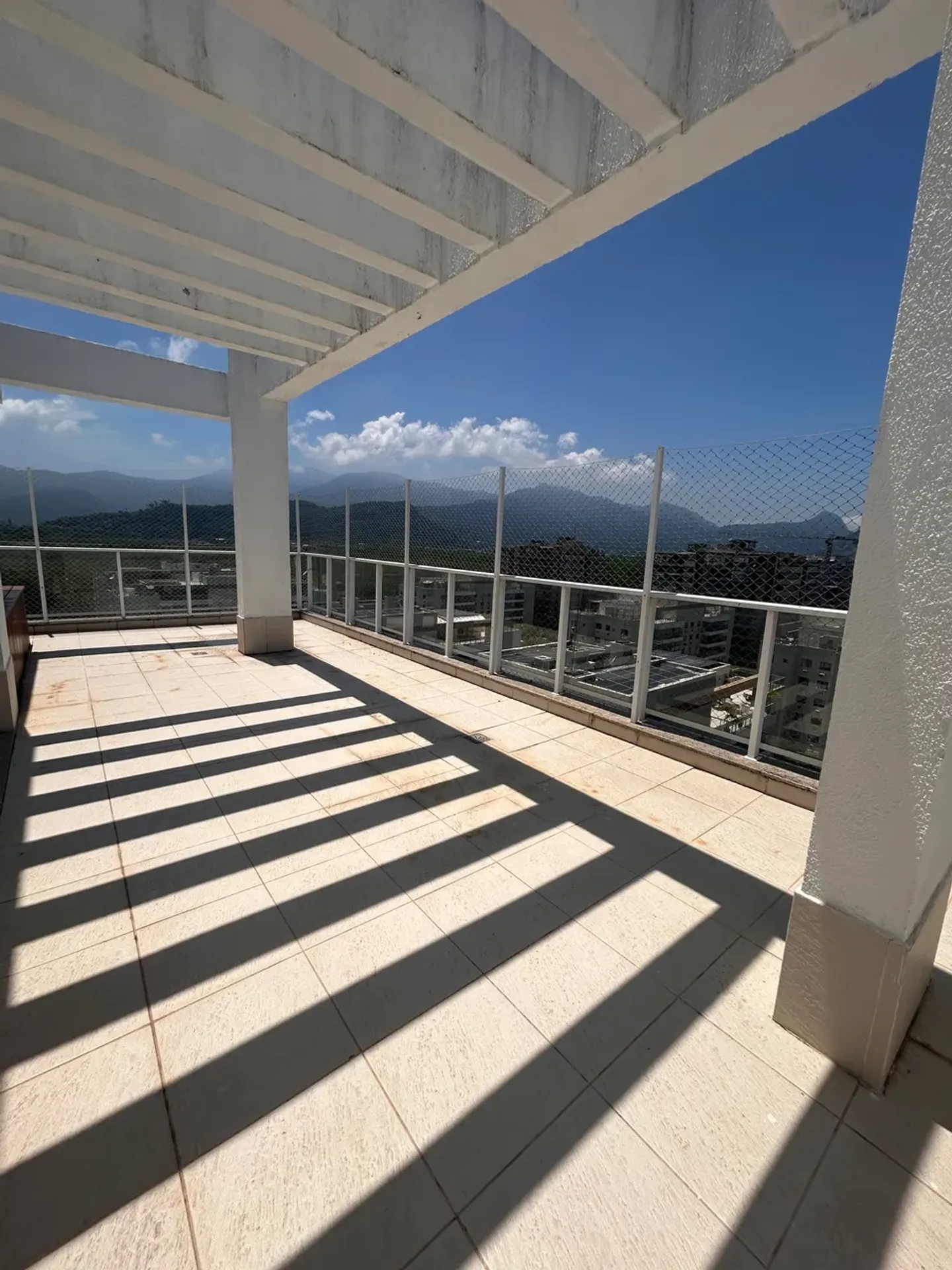 3-bedroom apartment with a mountain view in Rio de Janeiro