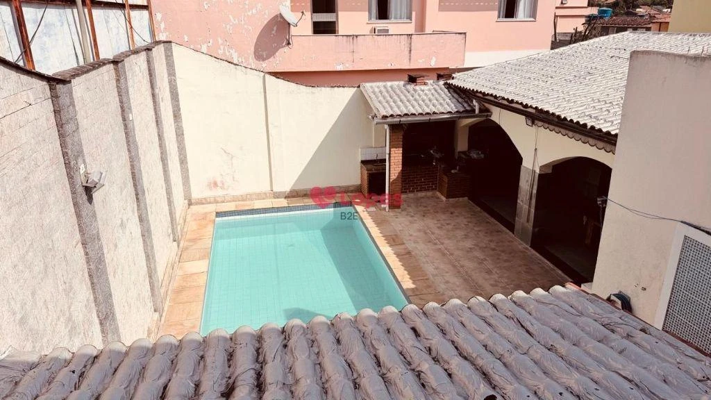Casa de 450 m² com 3 quartos e fogão a gás — photo 29
