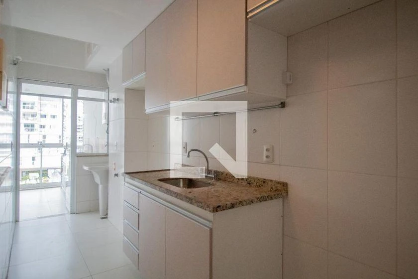 Apartment, 92 m², with a glass-enclosed balcony — photo 21