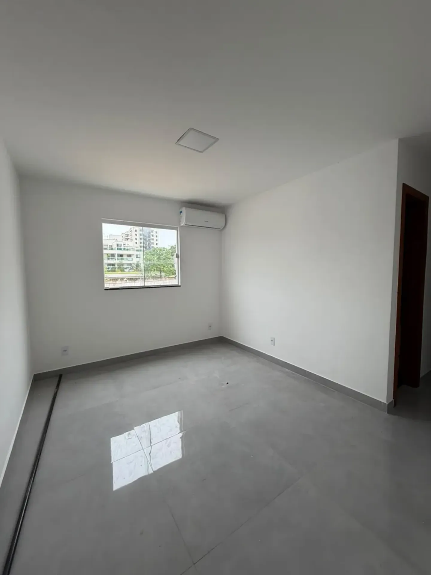 House, 300 m², with a walk-in closet — photo 14