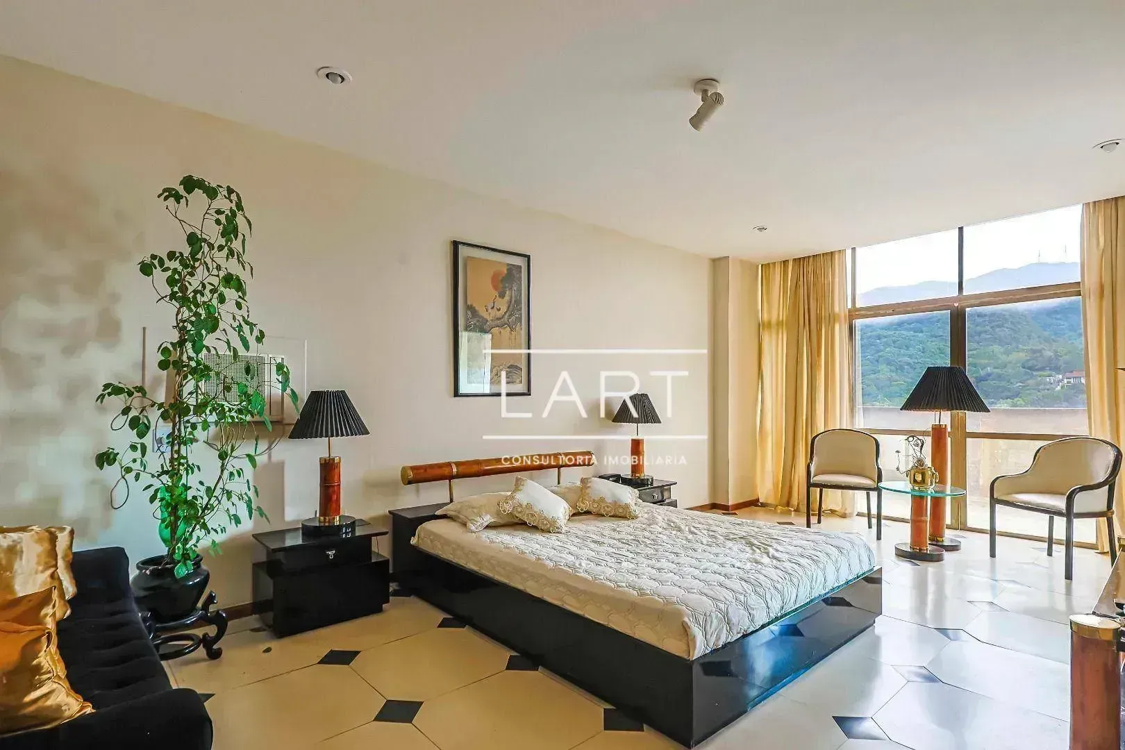 Будинок 800 м² з 6 спальнями-сюїтами та 9 ванними — photo 19