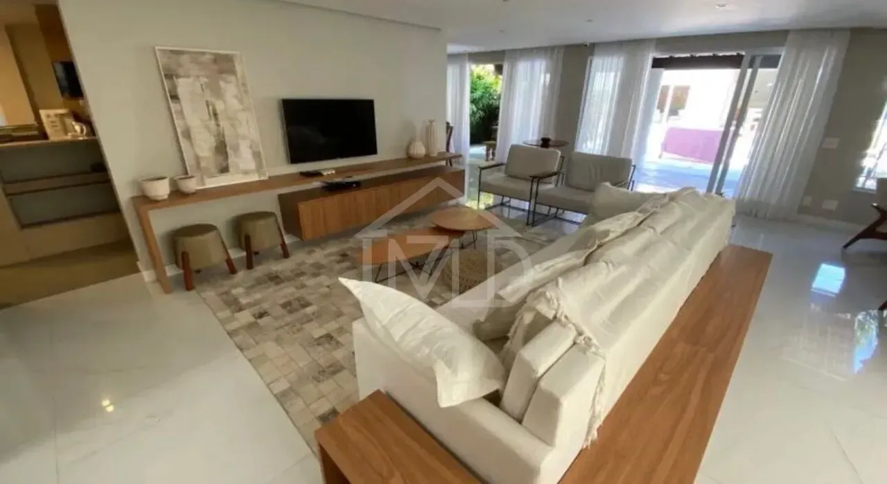 Мебльований будинок 500 м² з 4 спальнями-сюїтами — photo 40