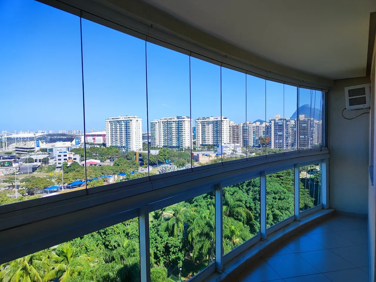 Apartamento mobiliado de 103 m² com varanda envidraçada — photo 2