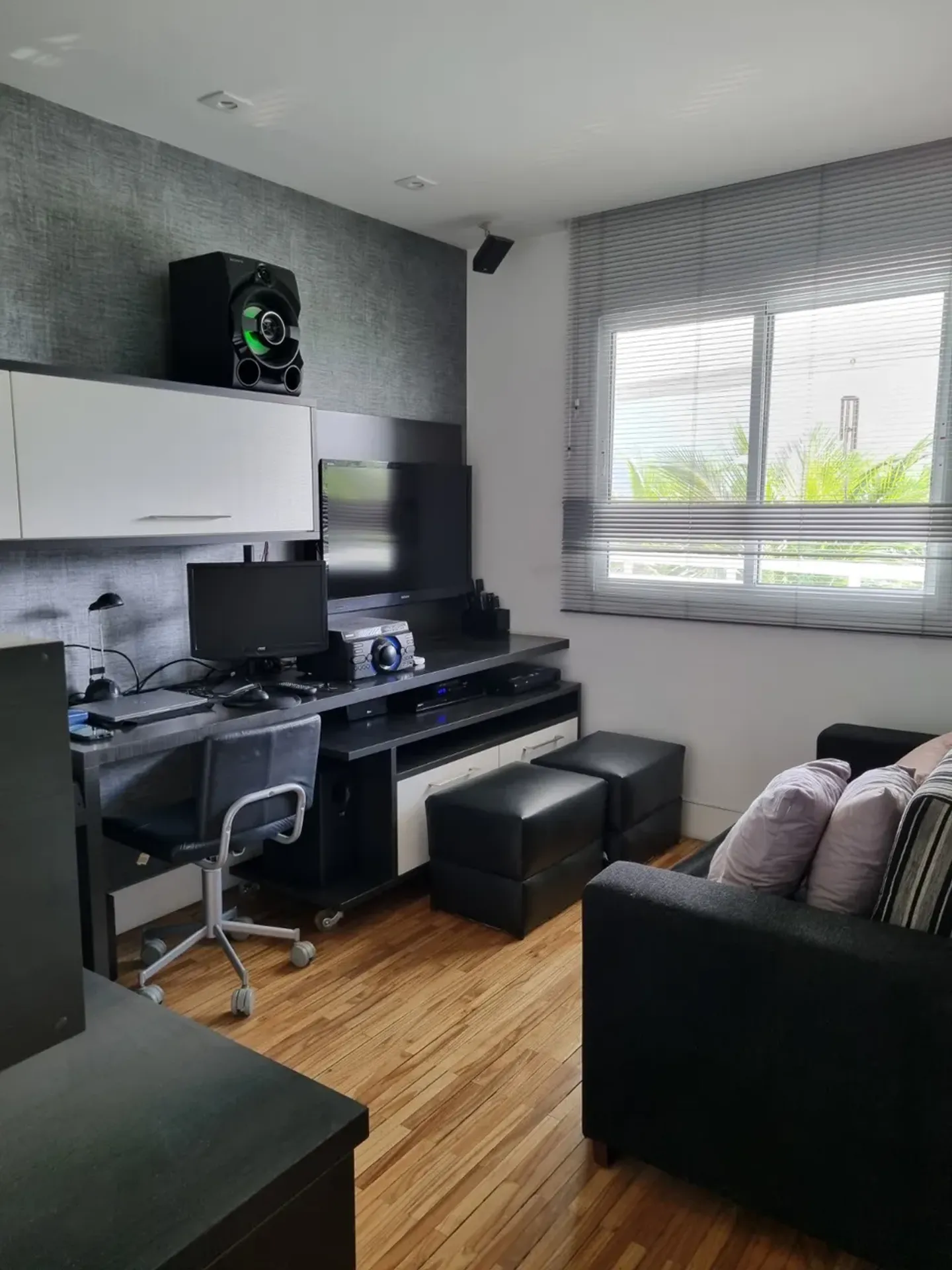 Apartamento mobiliado com 3 quartos e cozinha separada — photo 40