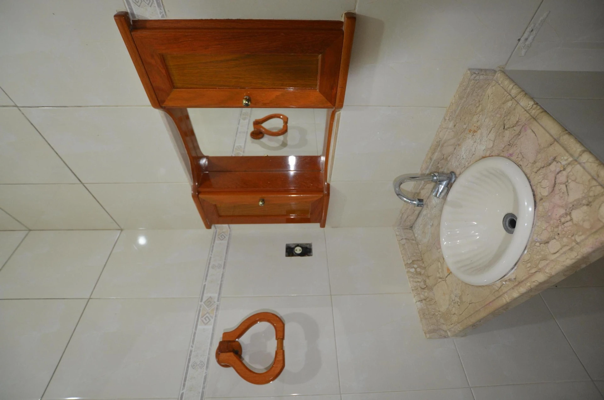 3-bedroom house with a bathtub in Rio de Janeiro — photo 27