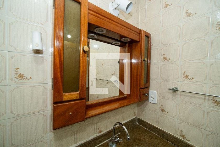90 m² apartment with a park view and a bathtub — photo 48