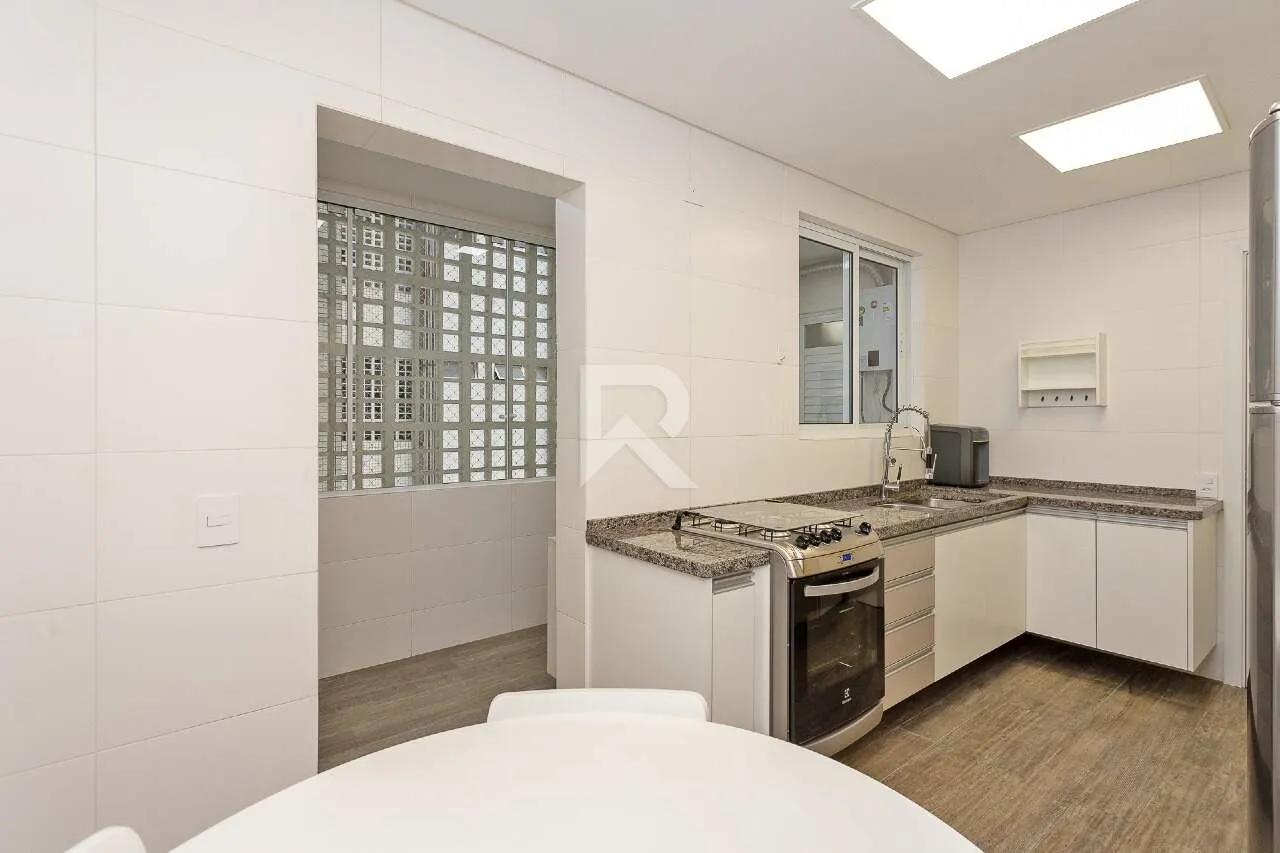 3-bedroom apartment with 140 m² and 1 parking spot — photo 35