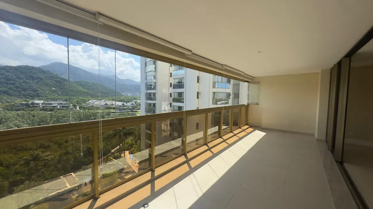 Rental apartment with 3 bedrooms and 4 bathrooms — photo 6