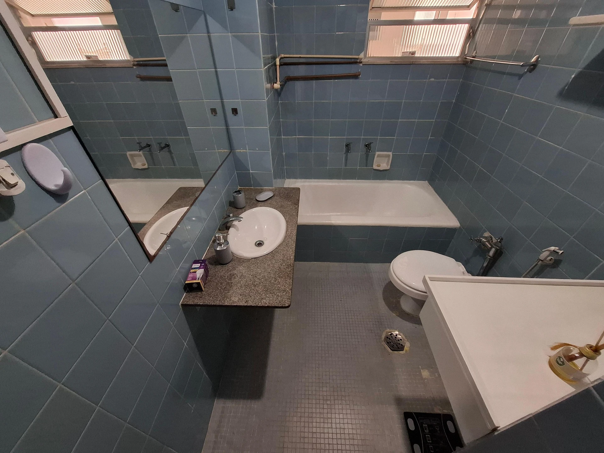 Furnished 4-bedroom apartment with 2 bathrooms — photo 29