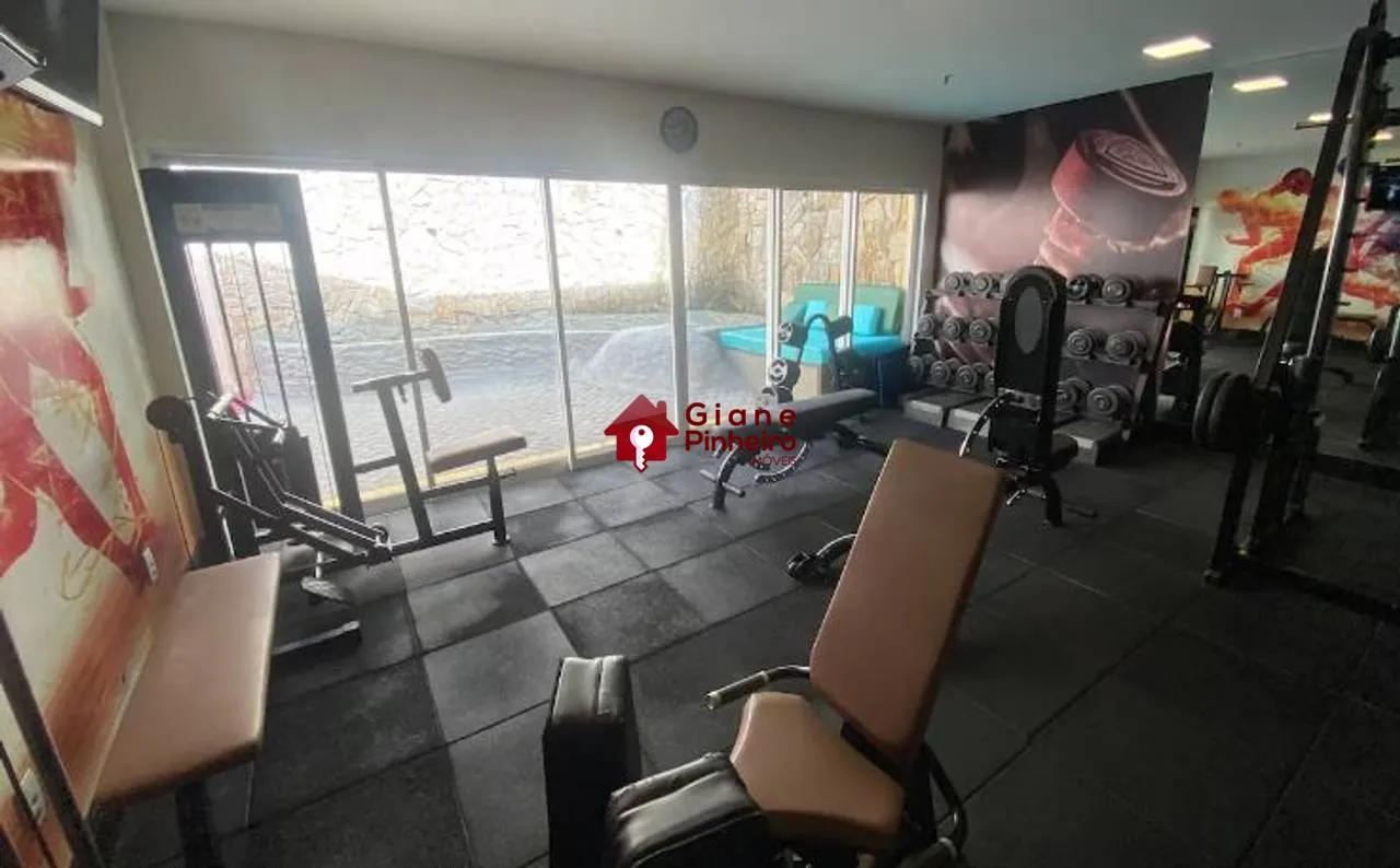 3-bedroom apartment with a glass-enclosed balcony — photo 25