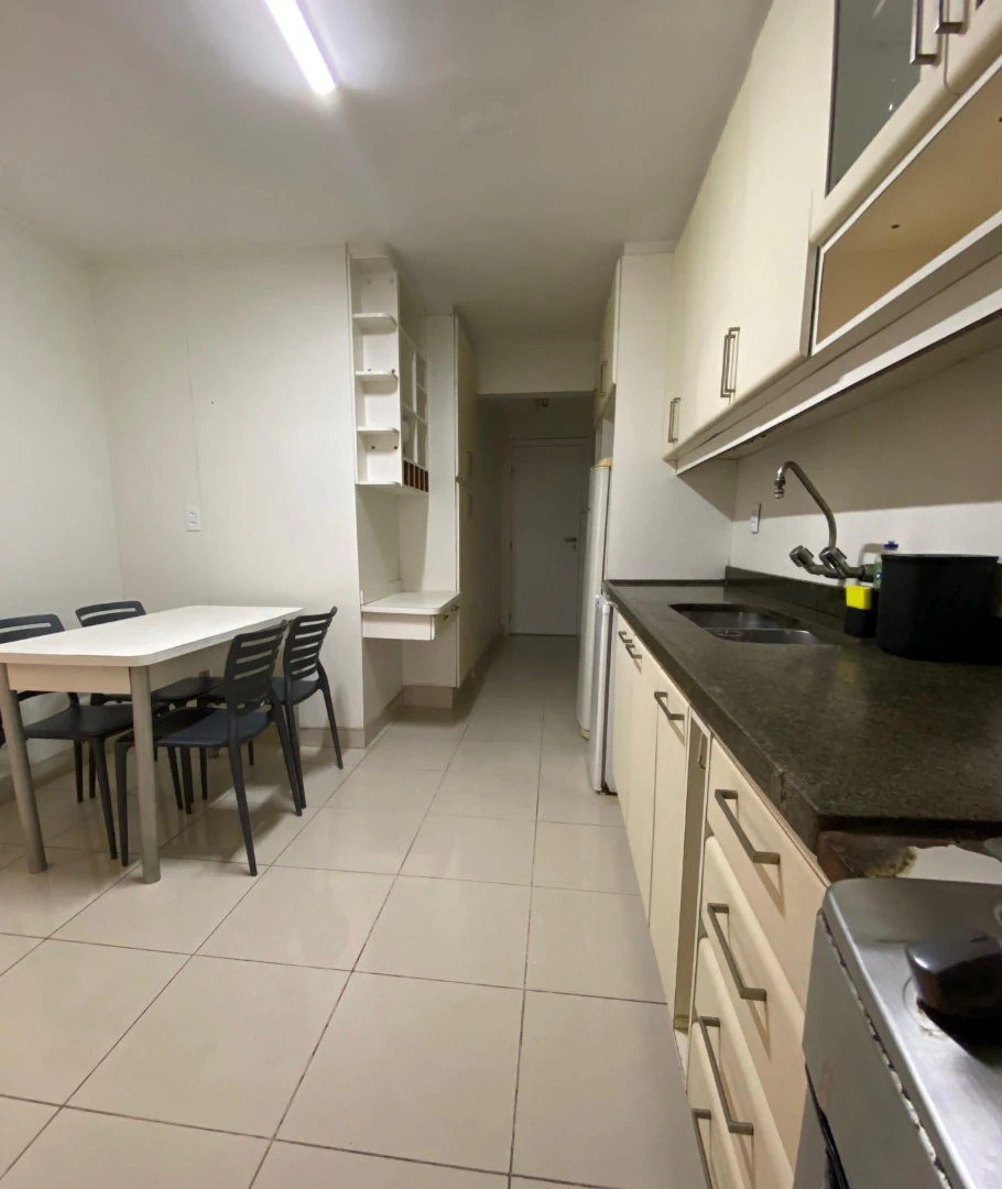 Furnished apartment with 4 bedrooms, 4 baths and 2 parking spaces — photo 2