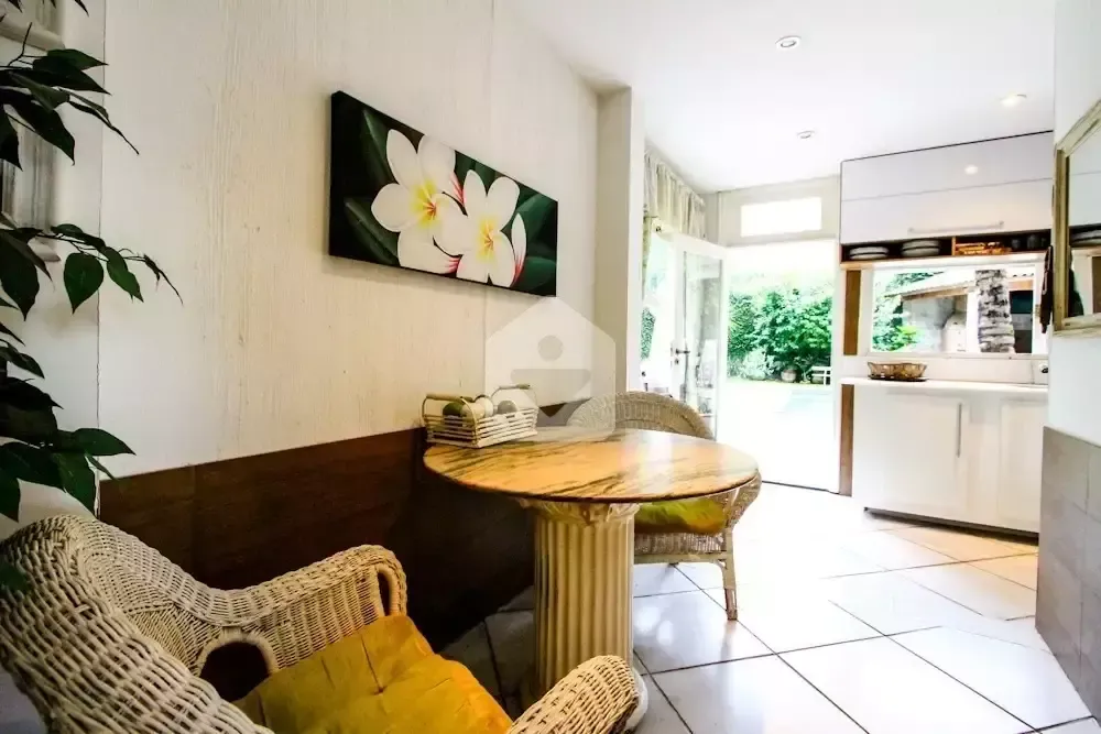 400 m² furnished house with 6 bedrooms and en-suites — photo 16