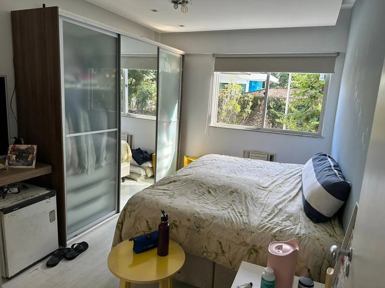 Furnished 3-bedroom apartment with enclosed balcony — photo 4