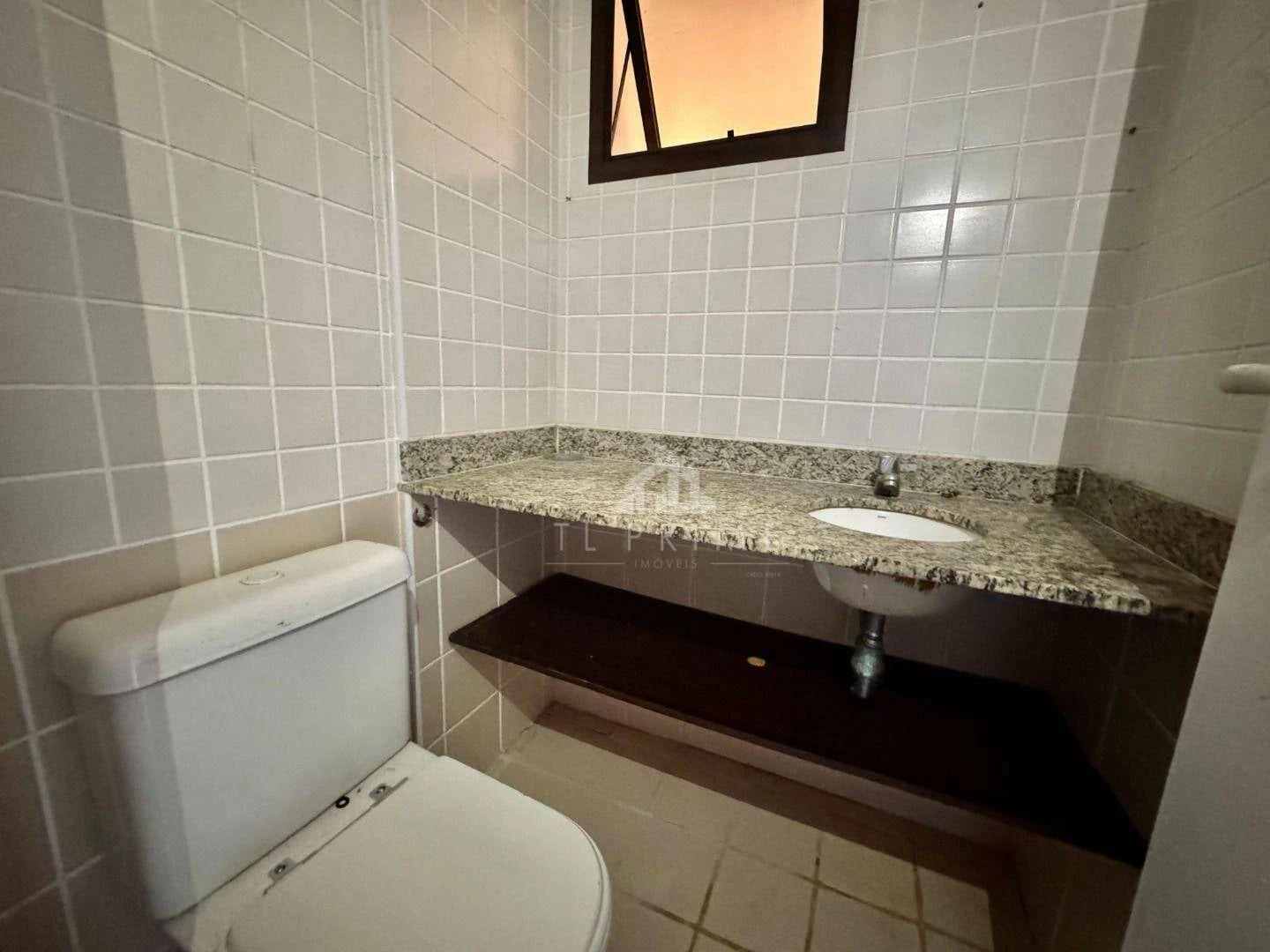 2-bedroom apartment with a private pool — photo 4