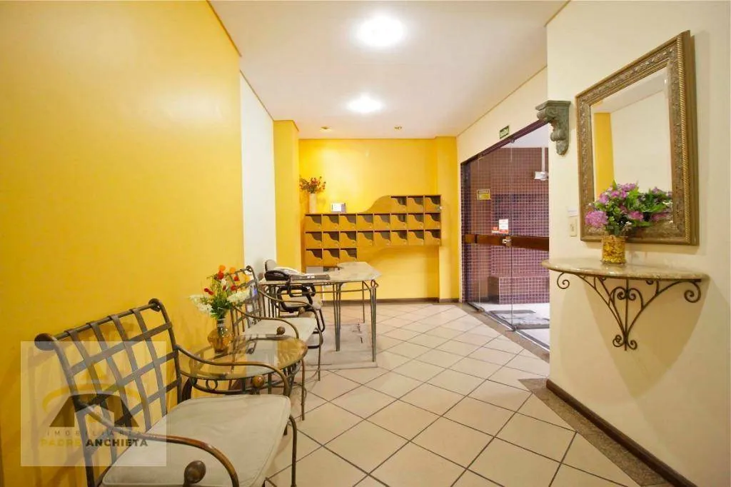 2-bedroom apartment with an American-style kitchen — photo 26