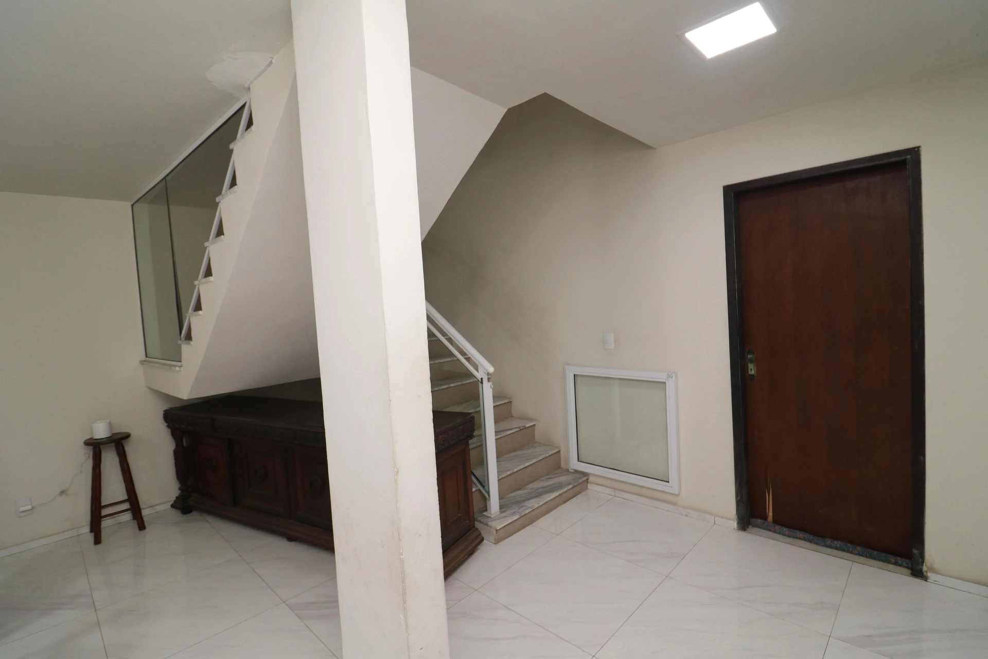 House with 4 suites and 3 parking spaces with private garden — photo 50