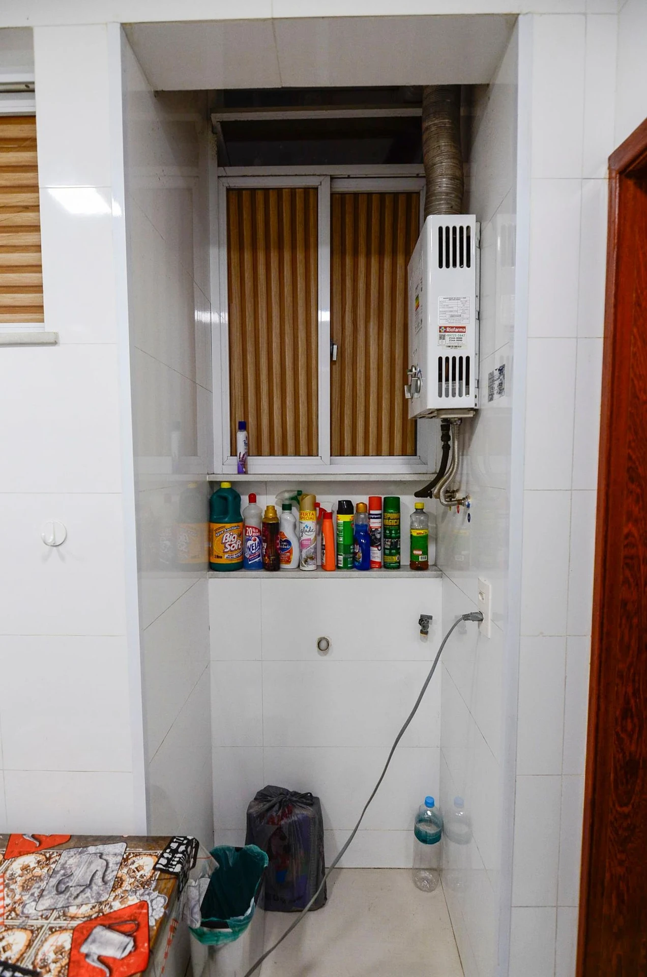 Furnished 1-bedroom apartment with en-suite and 1 parking spot — photo 14