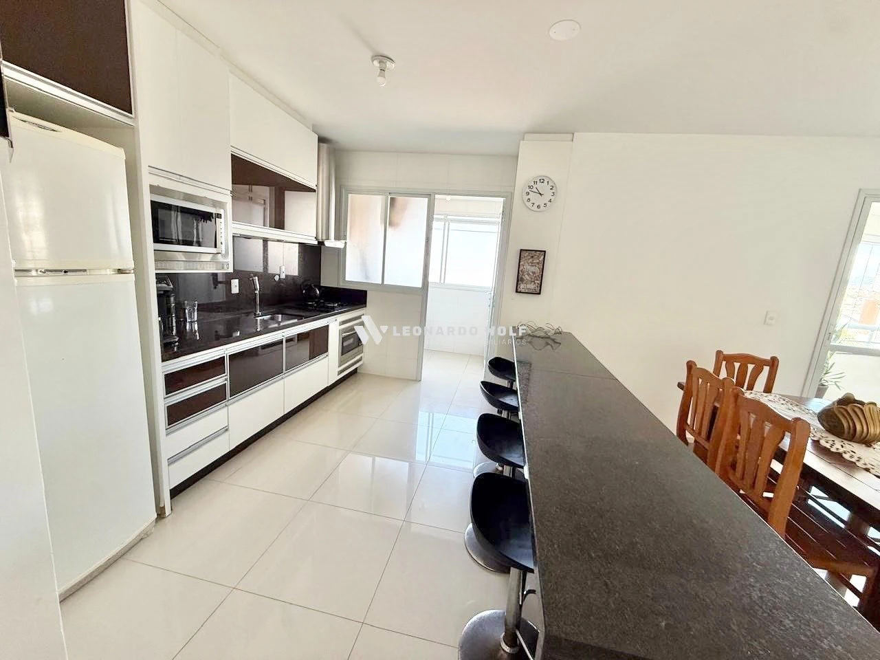 Квартира 143 м² з балконом із грилем та заскленим балконом — photo 11