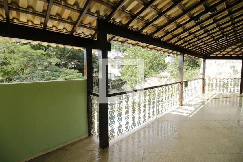 Casa de 700 m² com 3 quartos e 4 banheiros — photo 6