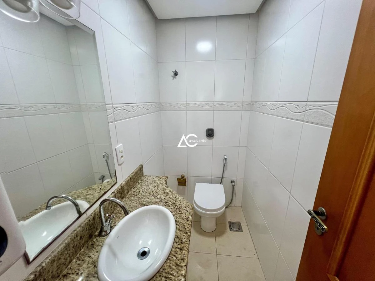 Detached home with 5 en-suite bedrooms and 541 m² — photo 28