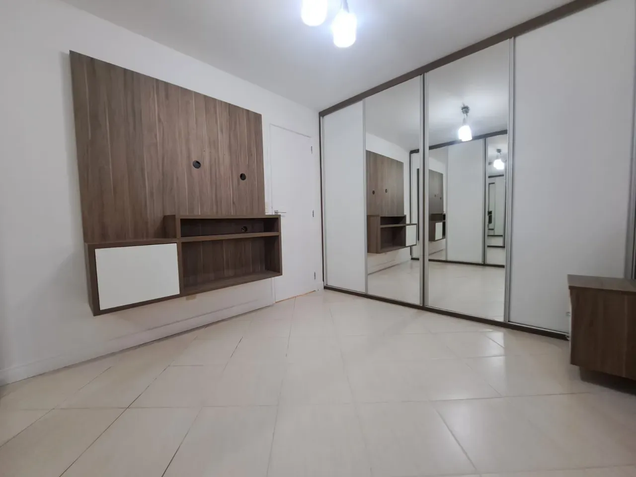 Home office in a 2-bedroom apartment, 92 m² — photo 14