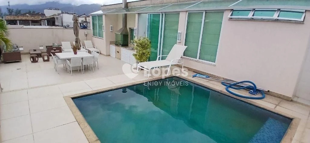 390 m² apartment with a private BBQ area — photo 50