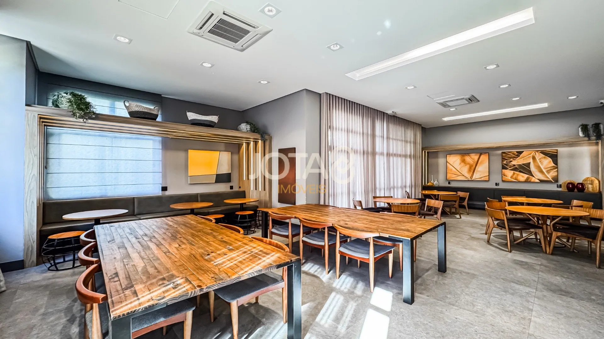3-bedroom apartment with 185 m² and private BBQ space — photo 30