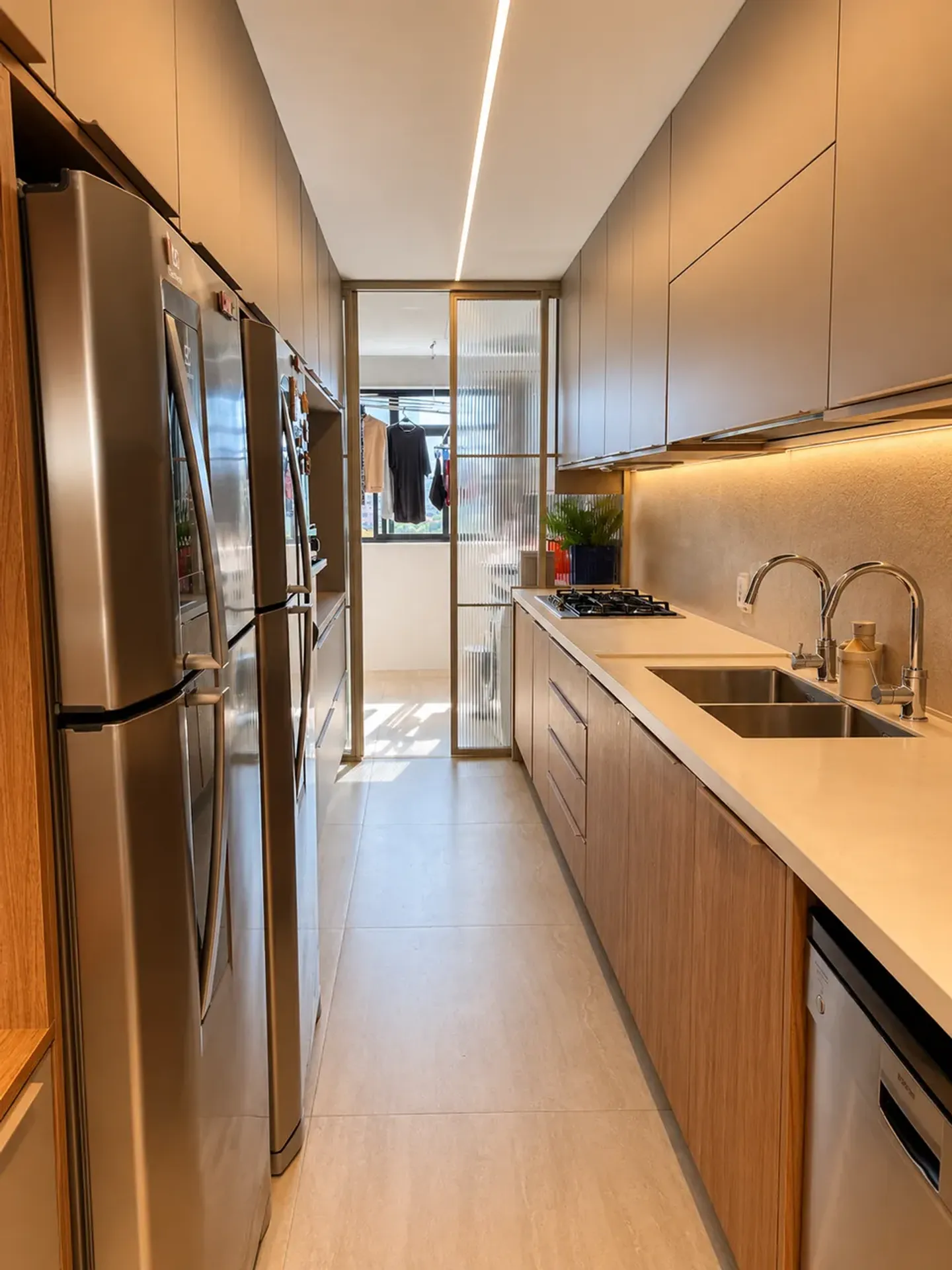 Вид на воду и 4 спальни: квартира 240 м² — photo 24