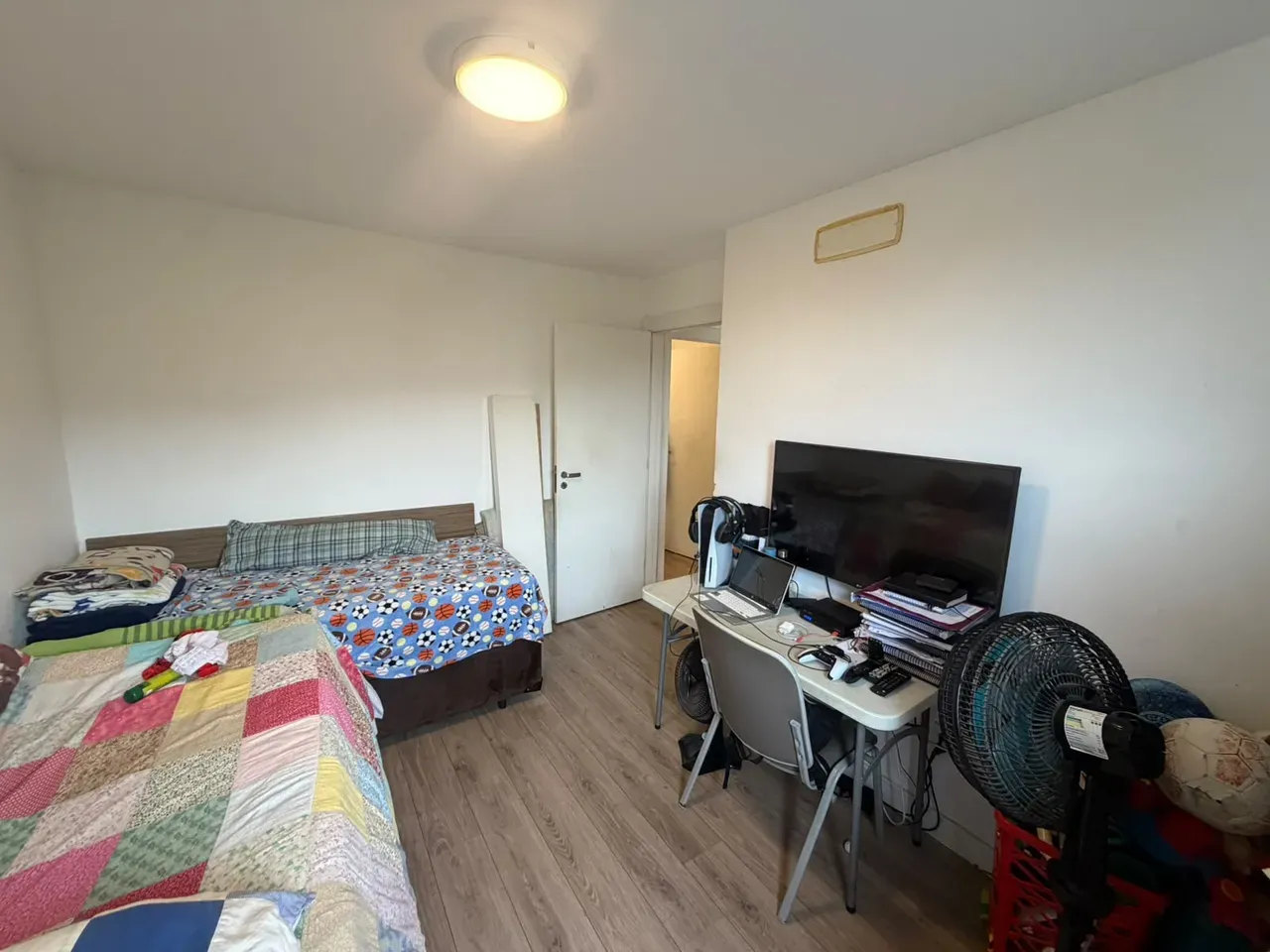 2-bedroom apartment with a home office — photo 35