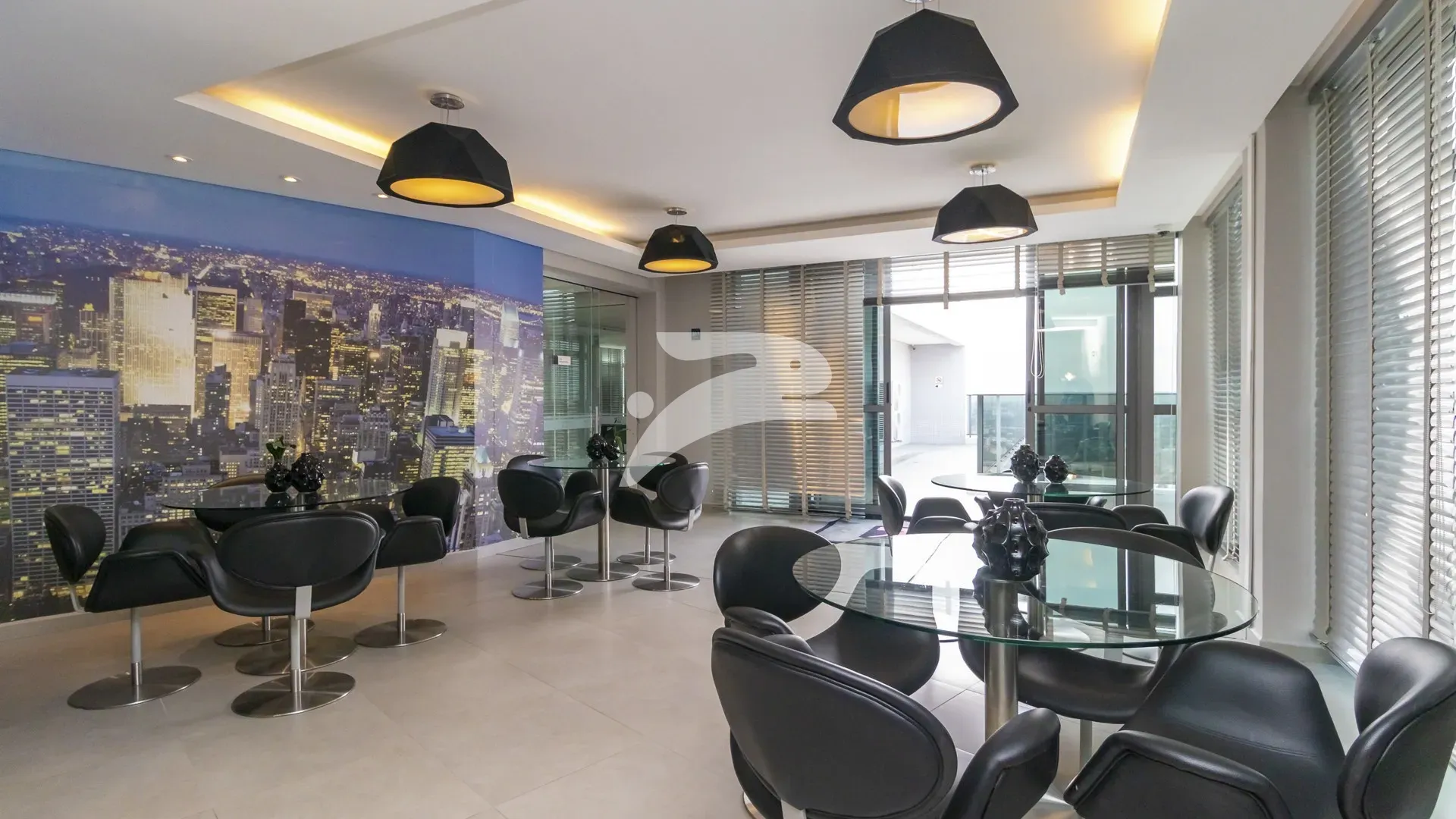 Apartamento amueblado de 1 dormitorio con balcón — photo 21
