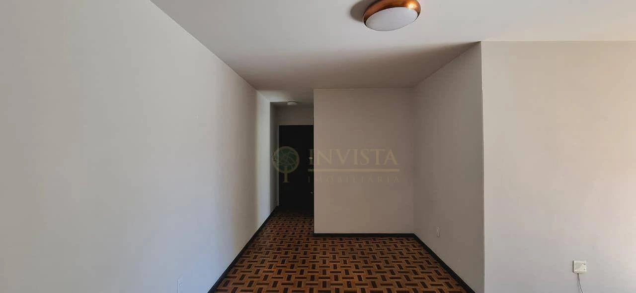 Apartment 136 m² with 3 bedrooms and a dedicated laundry area — photo 6