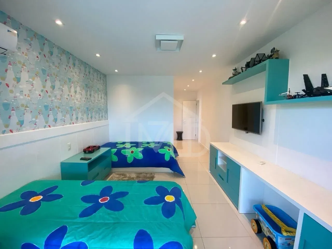 Furnished house with 5 en-suite bedrooms and pool — photo 21