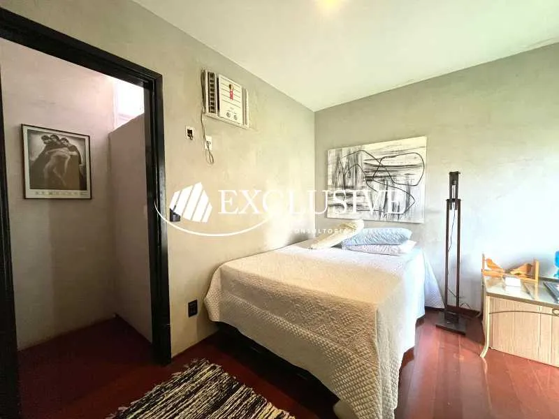 Furnished linear penthouse with 2 bedrooms and 4 baths — photo 28