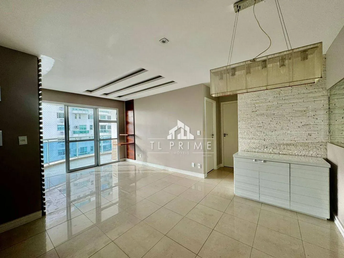 Furnished apartment, 98 m², with a water view — photo 4