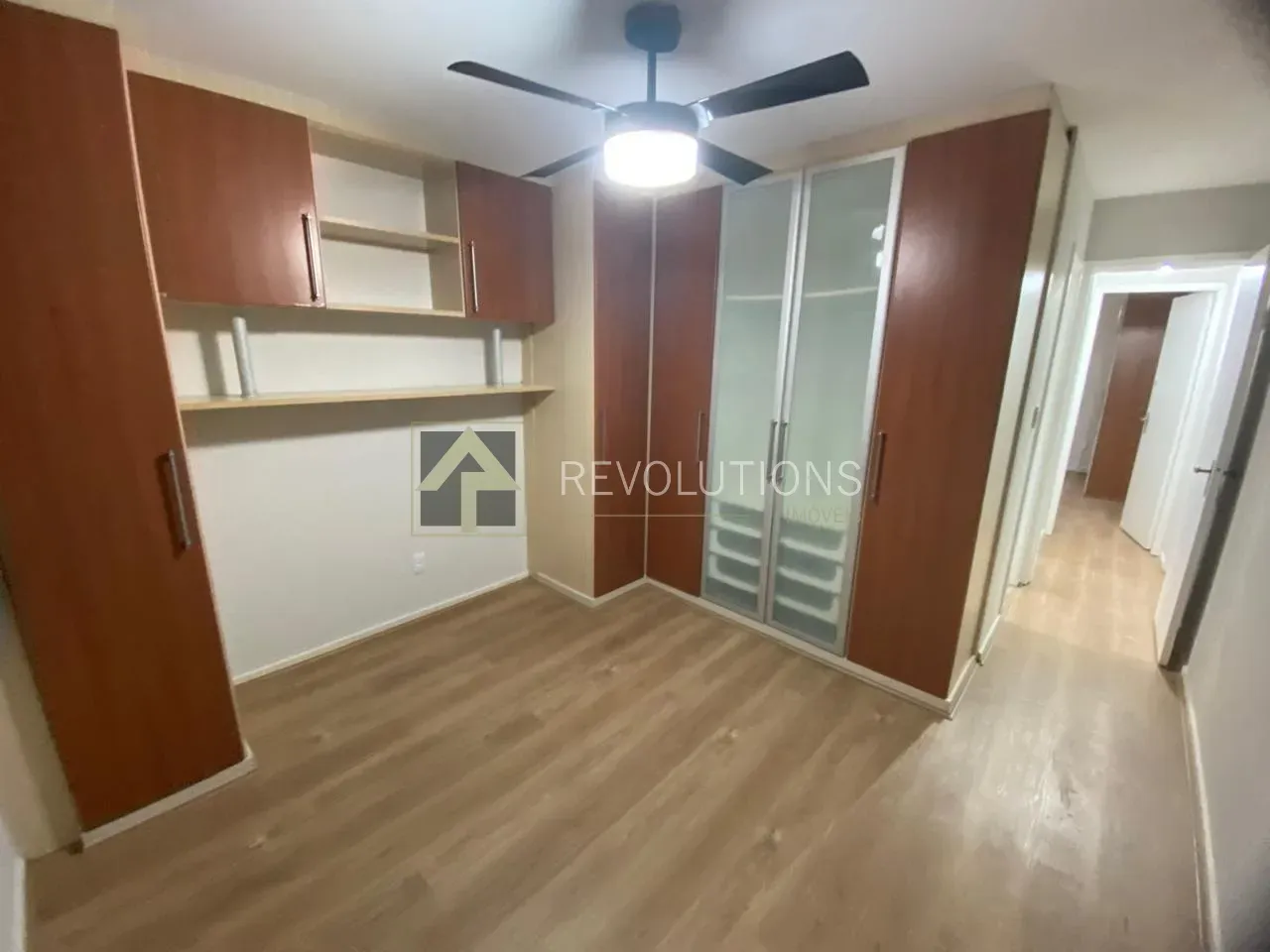 Furnished apartment with 2 bedrooms and 3 bathrooms — photo 3