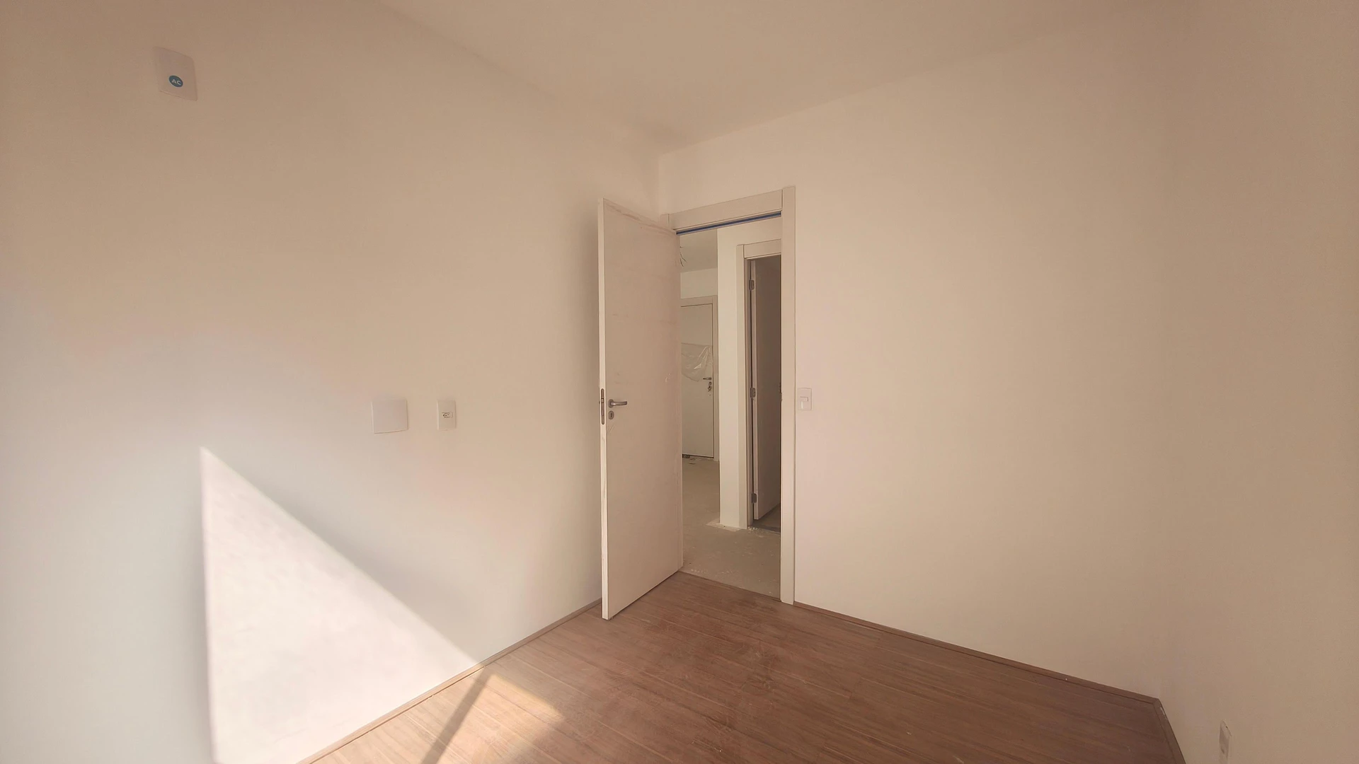 2-bedroom apartment with 1 parking space — photo 24